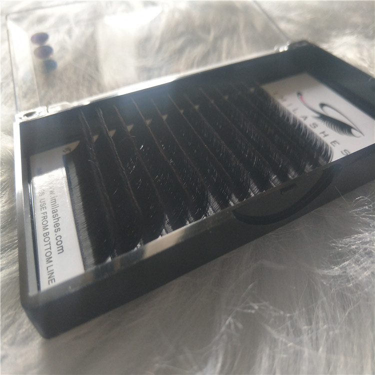 Wholesale Fast Fanning Eyelashes with High Quality in China